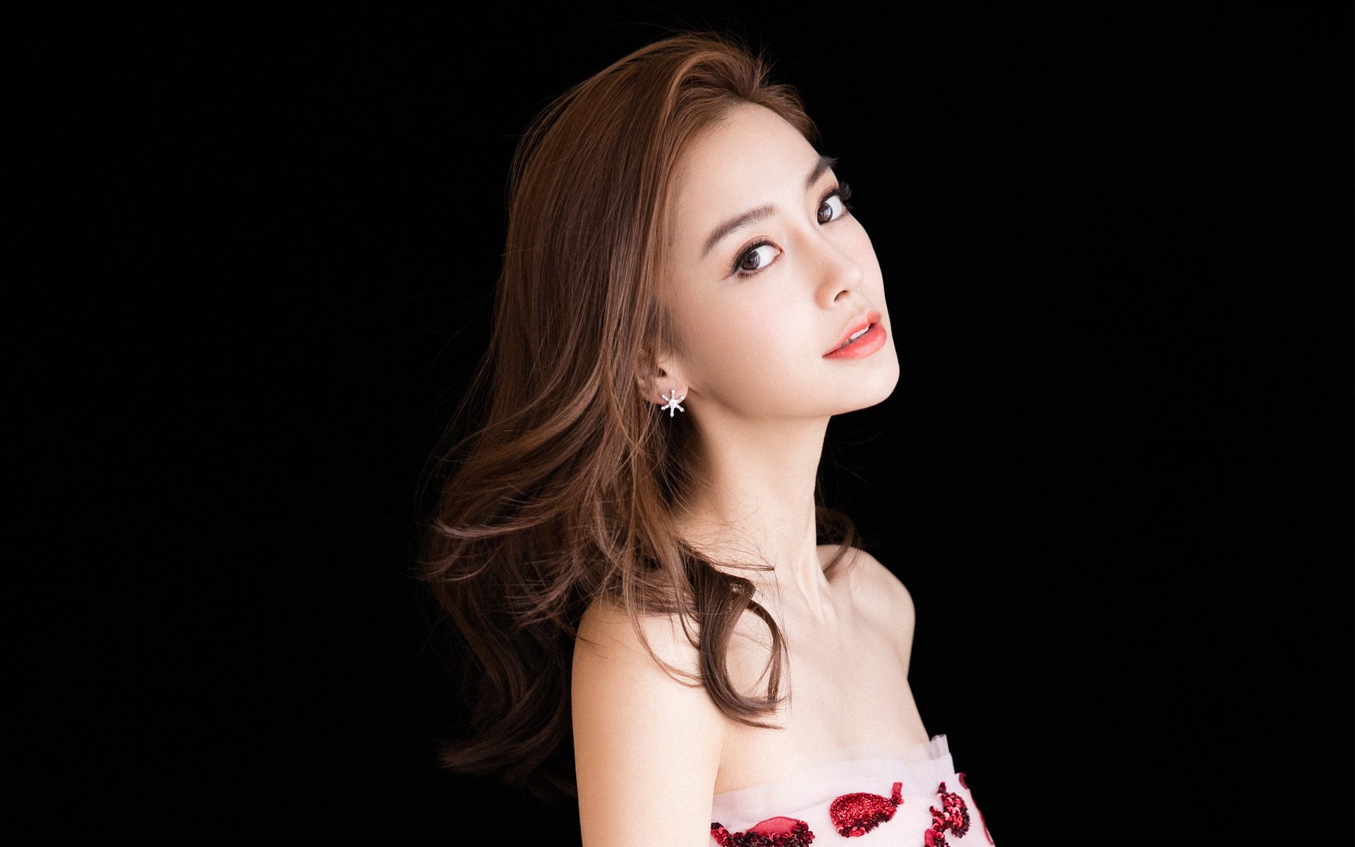 亲子瑜伽课程开设，促进亲子关系，亲子瑜伽课程介绍