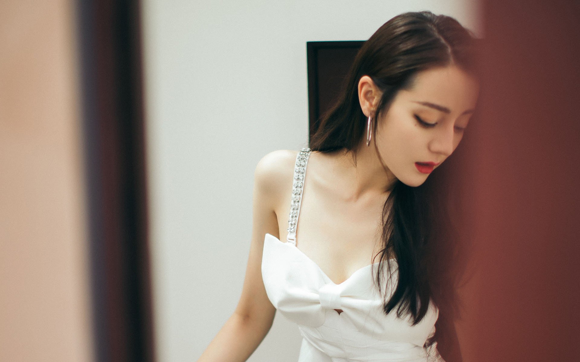 美国男篮在世界杯决赛中逆转夺冠，实现三连冠壮举