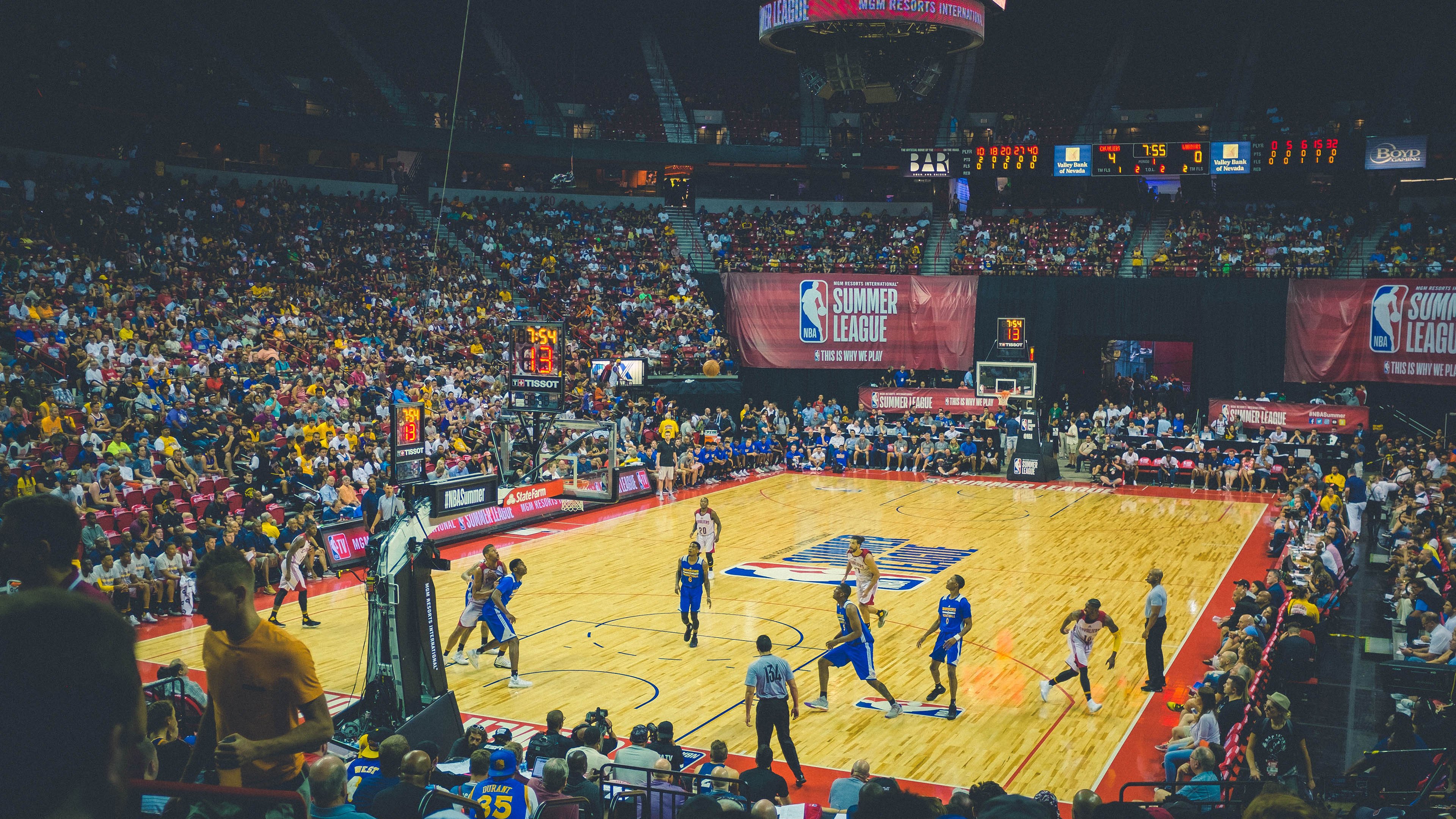 NBA最新商业合作发布，联盟收入创纪录，nba商业联盟运作模式